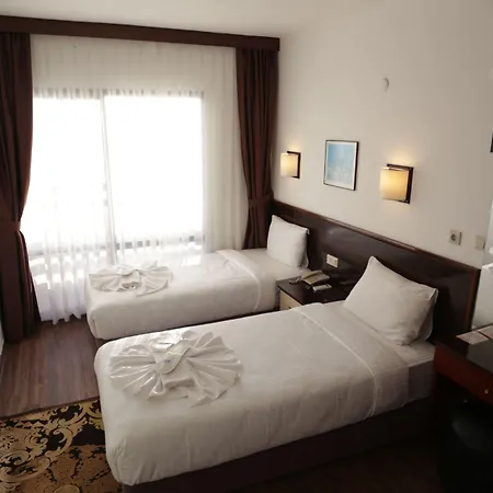 Sunday Szálloda Kusadası