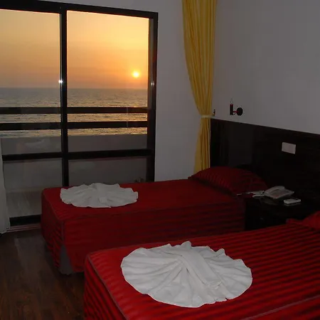 Sunday Otel