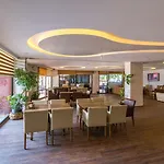 Sunday Hotel 3*